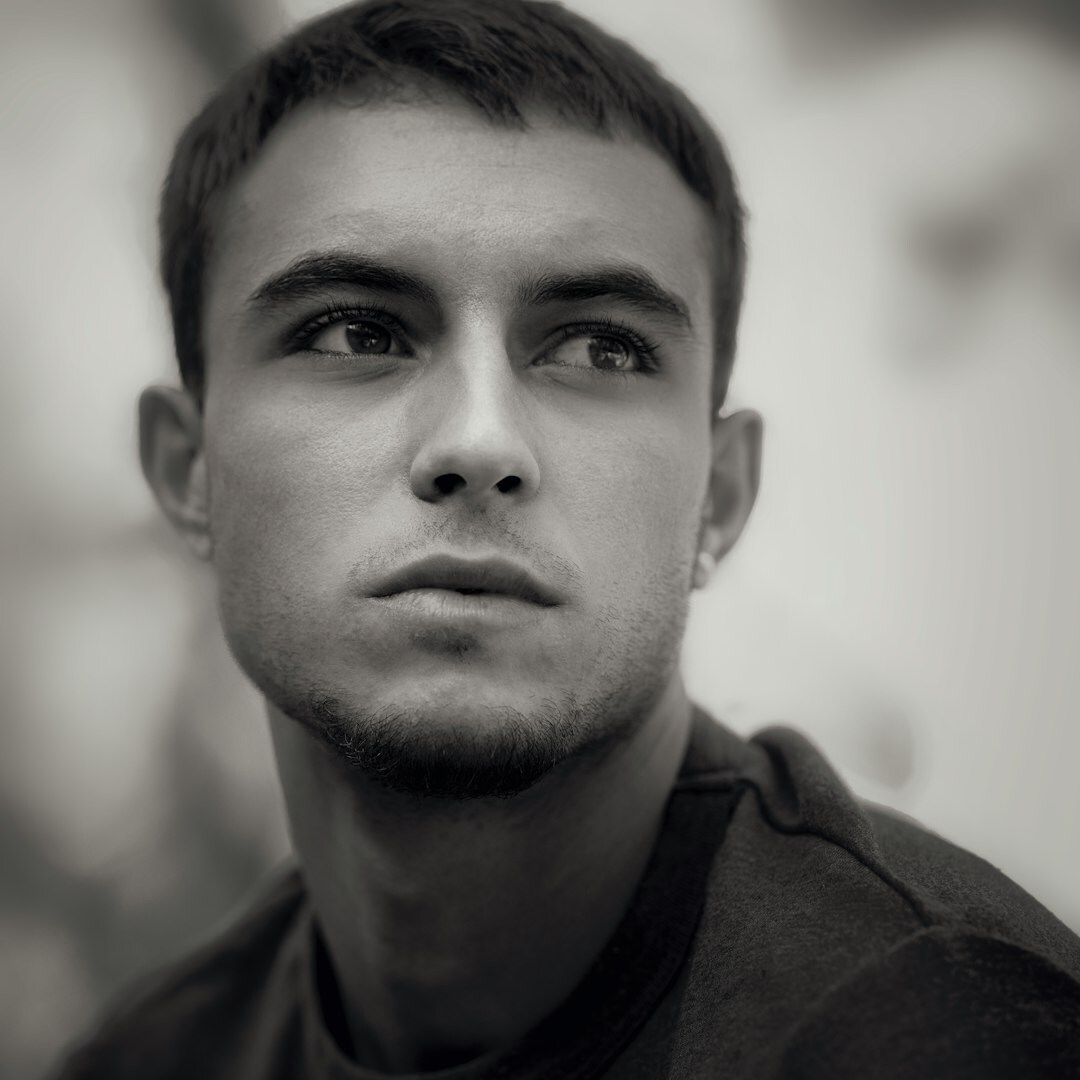 Journaliste suisse homme portrait professionnel